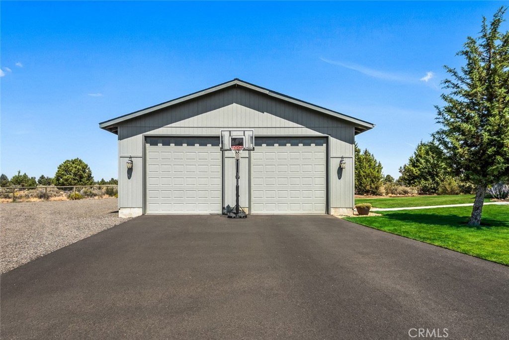 60870 Billadeau Property Photo 19