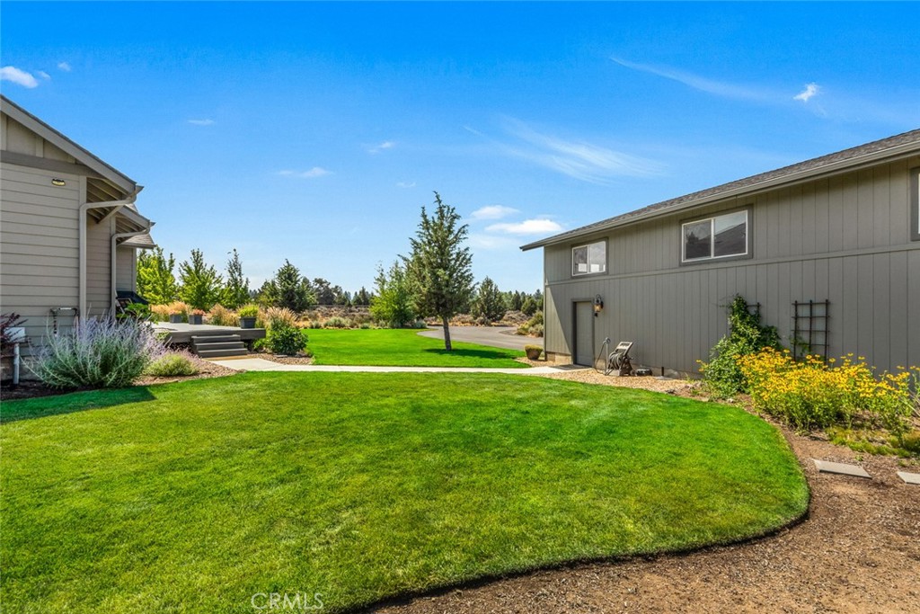 60870 Billadeau Property Photo 35