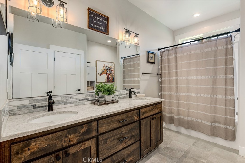 60870 Billadeau Property Photo 51
