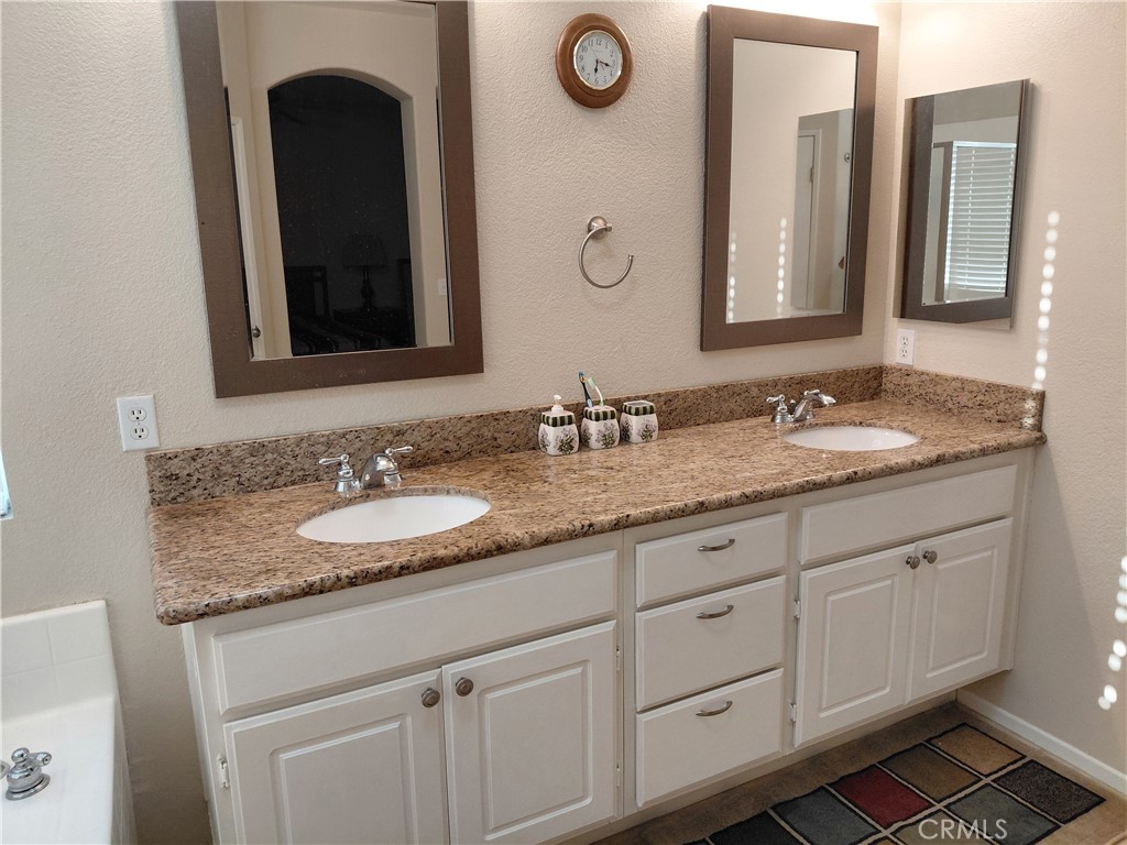 14424 Jeremiah Street Property Photo 16