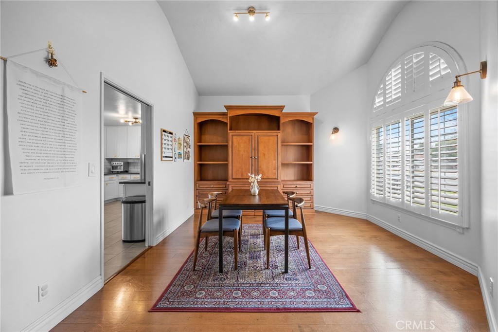 1136 Nottingham Way Property Photo 6