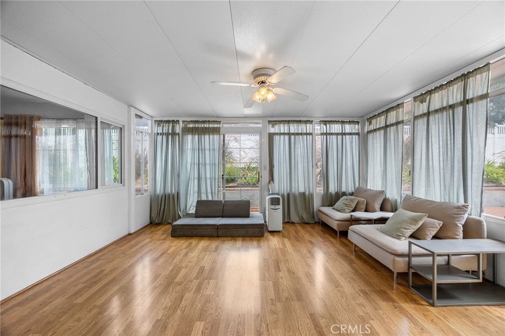 1136 Nottingham Way Property Photo 11