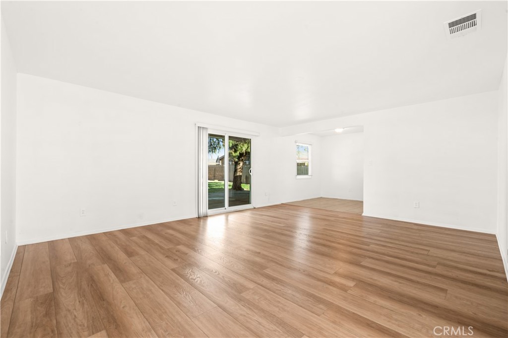 7557 Toyon Avenue Property Photo 3