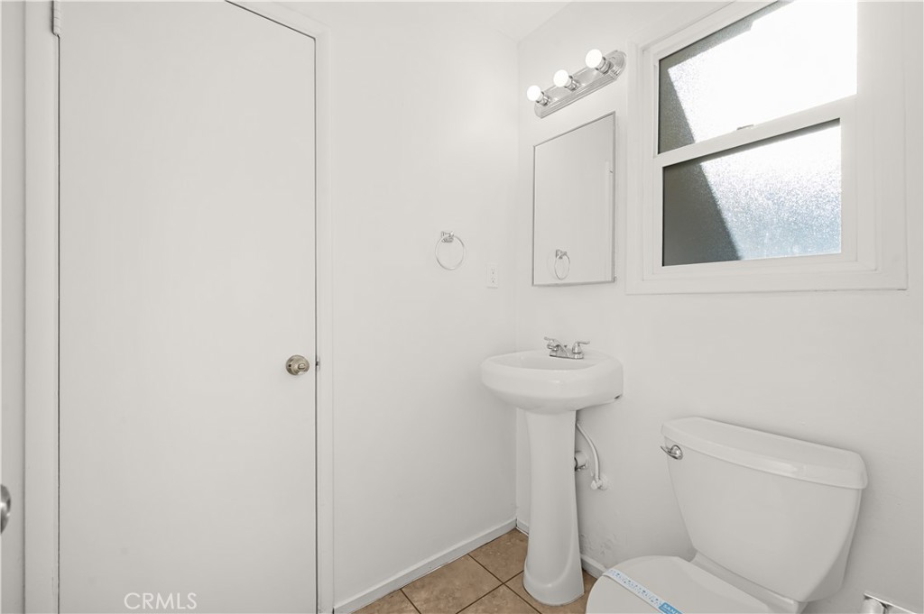 7557 Toyon Avenue Property Photo 15