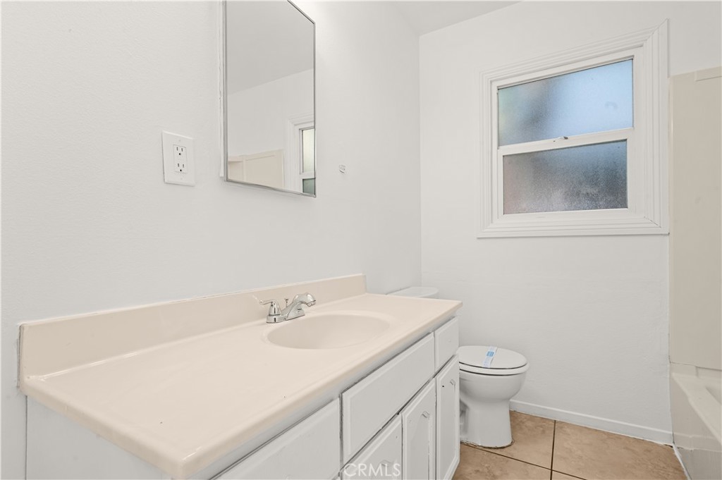 7557 Toyon Avenue Property Photo 21