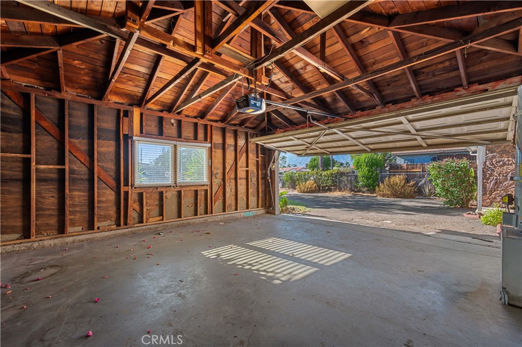 7557 Toyon Avenue Property Photo 28