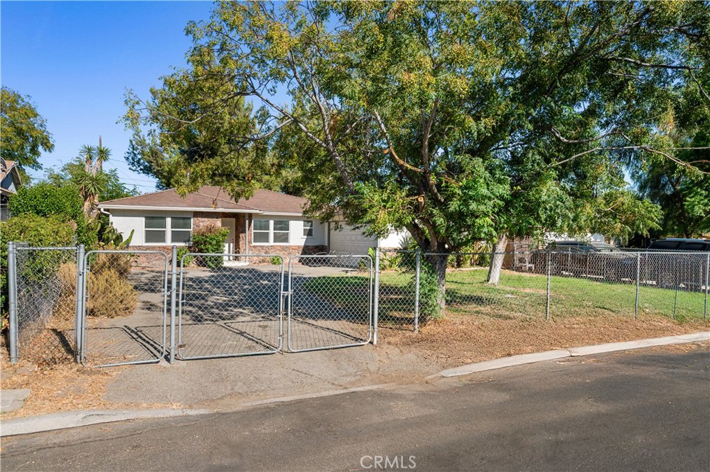7557 Toyon Avenue Property Photo 30