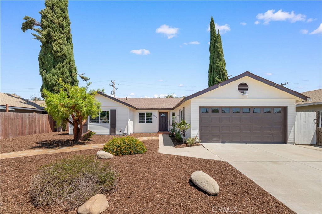 1020 Whitcomb Property Photo 1
