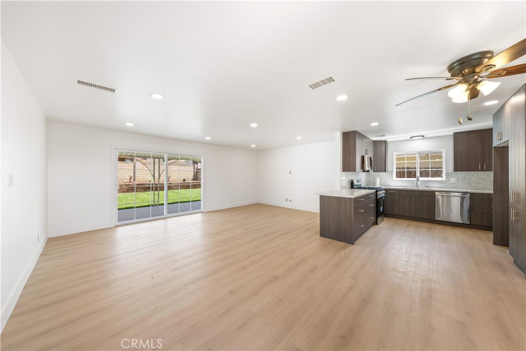 1020 Whitcomb Property Photo 8