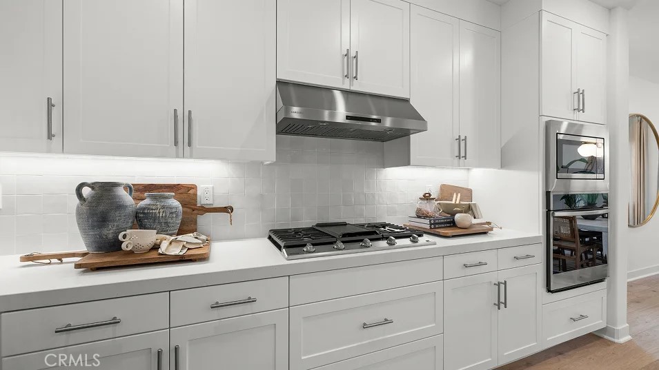 2028 Pyrenes Place Property Photo 2