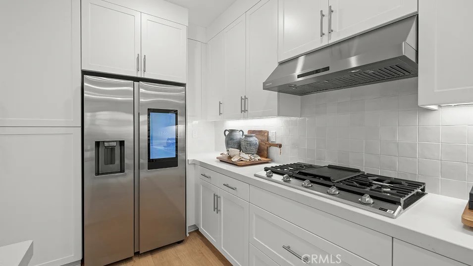 2028 Pyrenes Place Property Photo 3