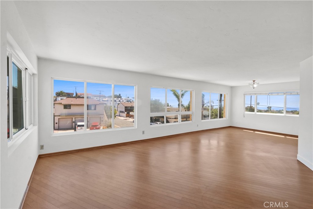 33861 Alcazar A Property Photo 4