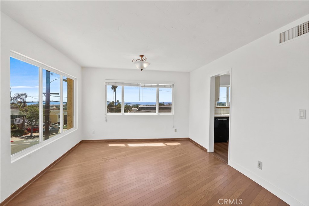 33861 Alcazar A Property Photo 6
