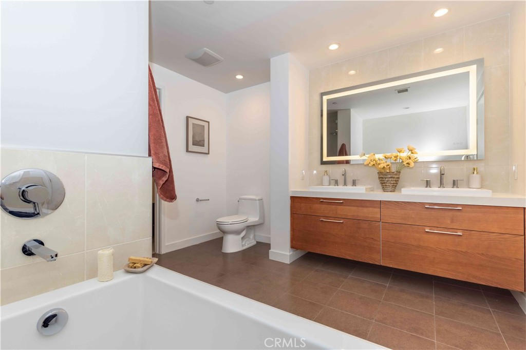 9 Macarthur Place 404 Property Photo 14