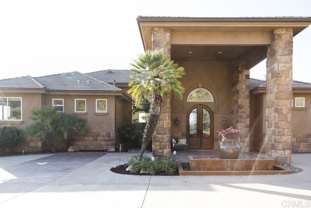 9124 Shadow Hill Property Photo