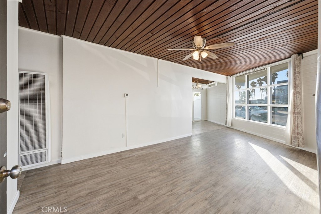 5161 W. Point Loma Blvd Property Photo 6