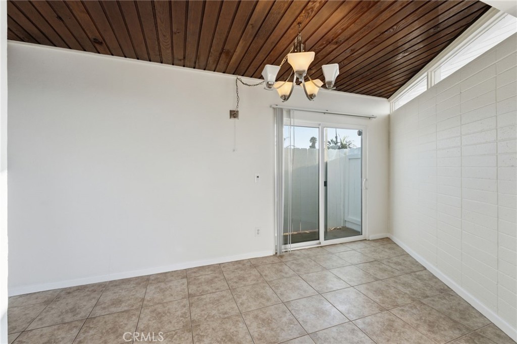 5161 W. Point Loma Blvd Property Photo 11