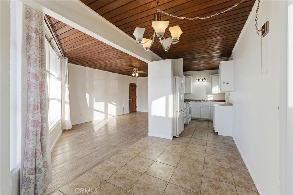 5161 W. Point Loma Blvd Property Photo 12