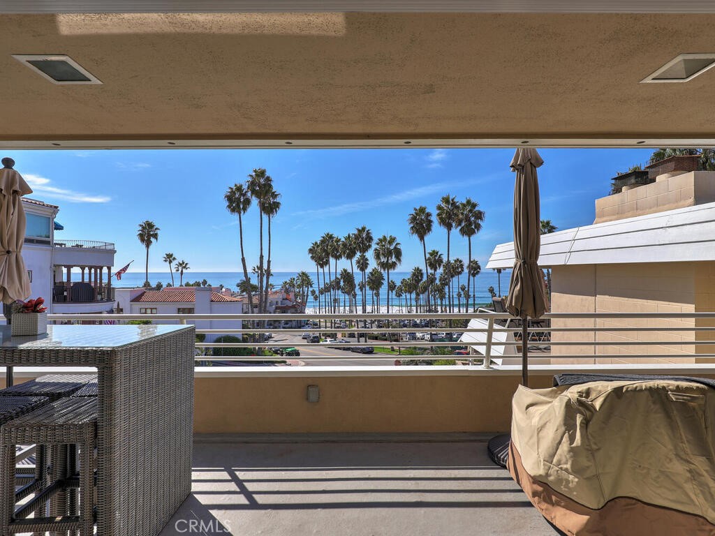501 Avenida Del Mar 2A Property Photo 1