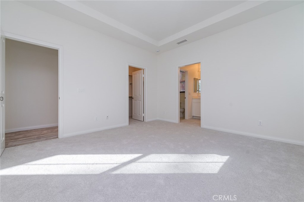 57 Sable Property Photo 12