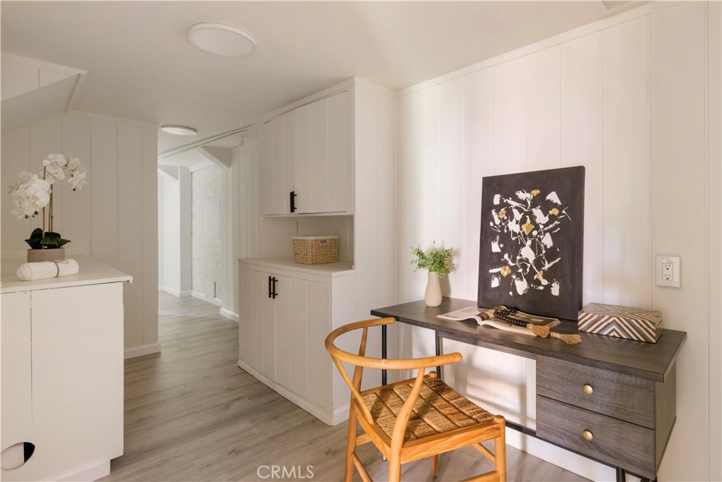 2054 Kenilworth Property Photo 23