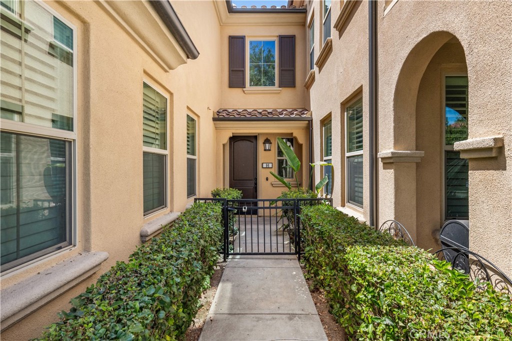 96 Rose Arch 26 Property Photo 4