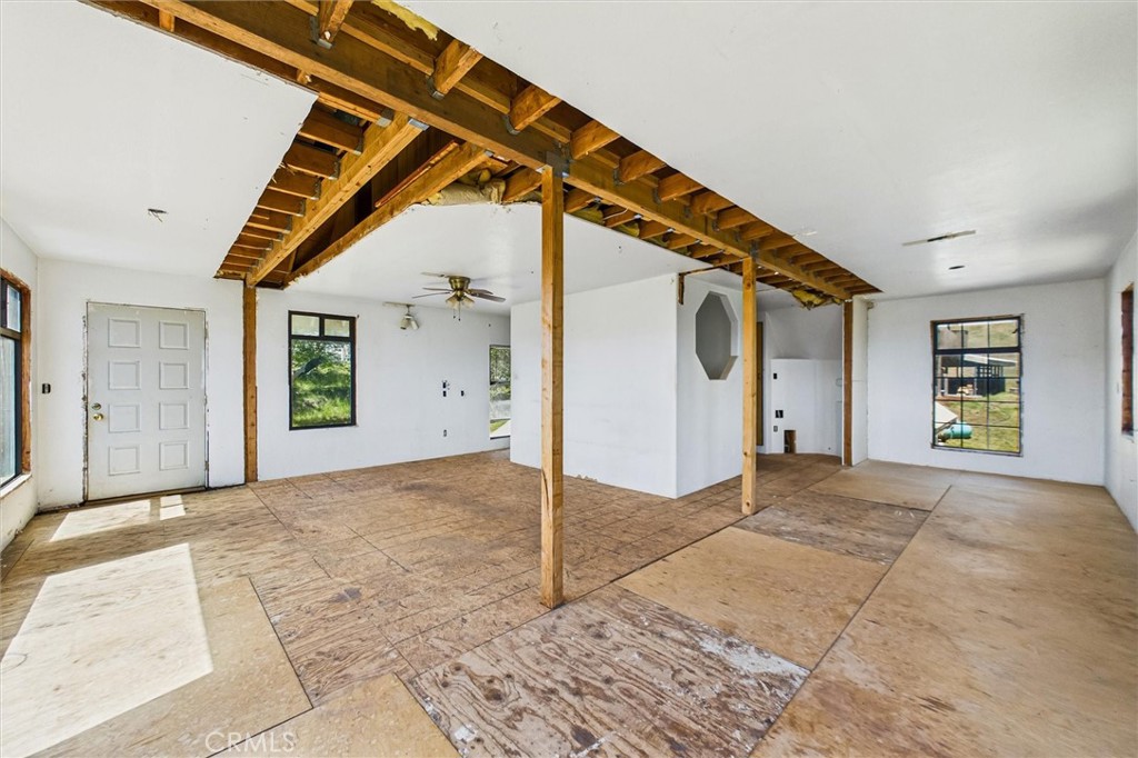 101 Gasline Property Photo 65