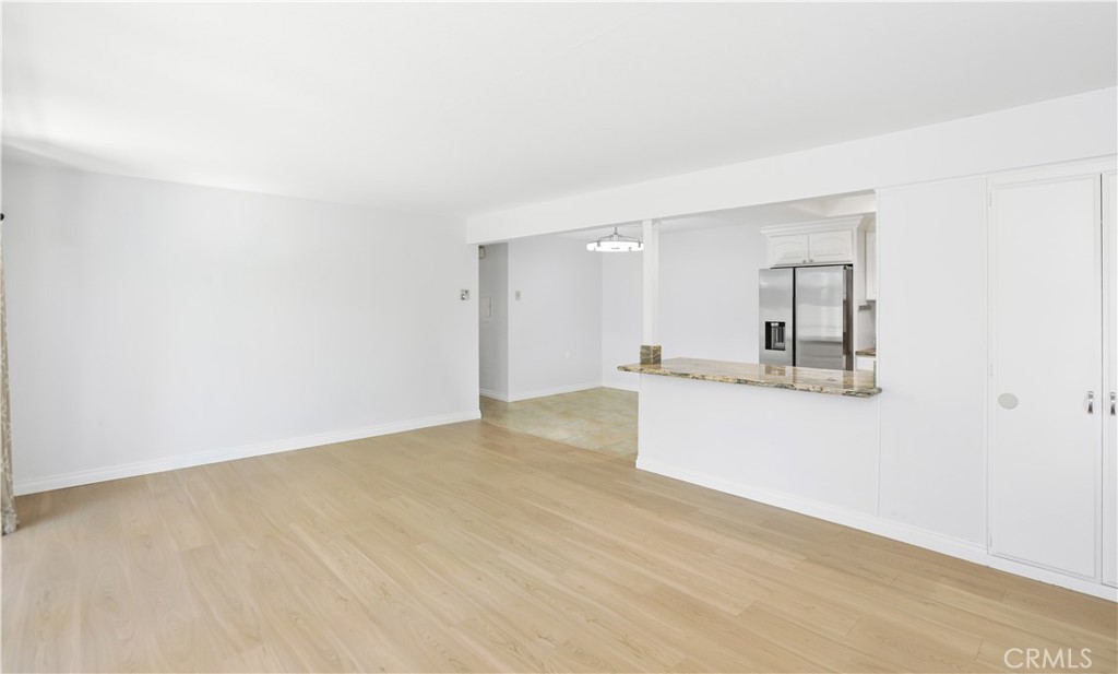 2191 Via Mariposa E B Property Photo 14