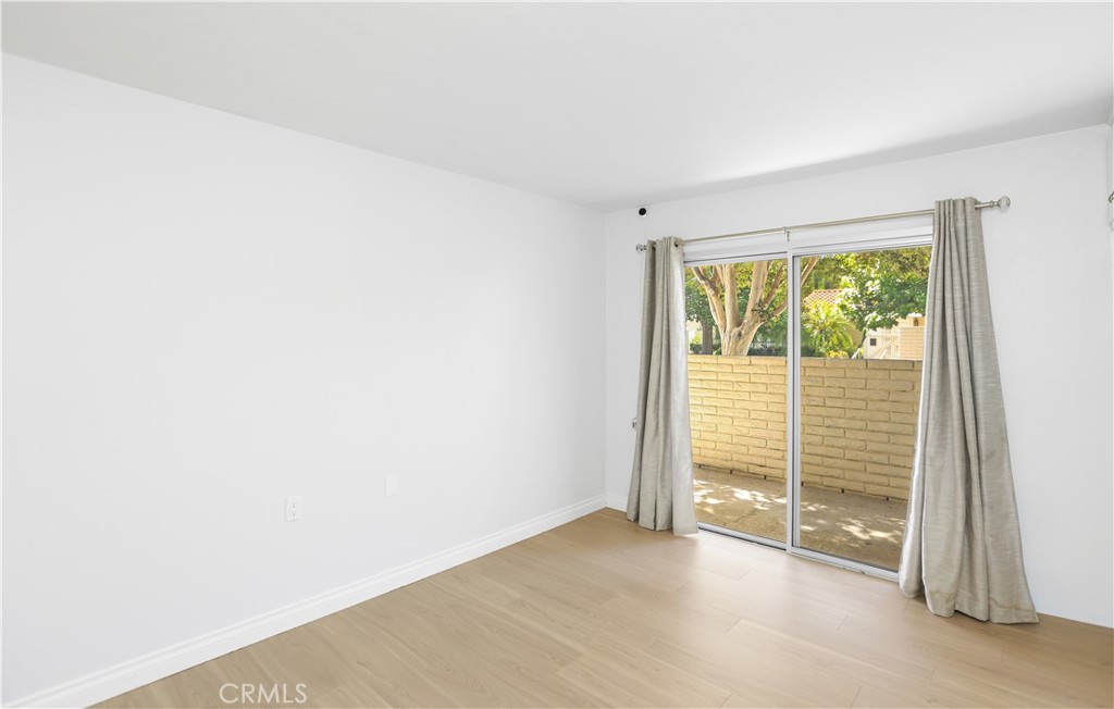 2191 Via Mariposa E B Property Photo 17