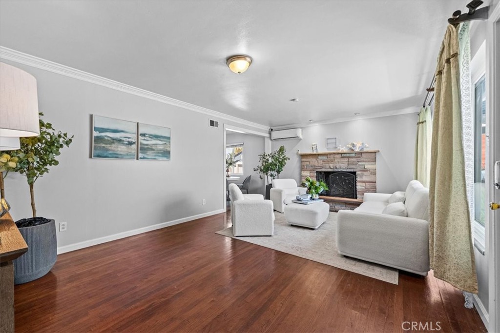 1330 Bush Street Property Photo 8