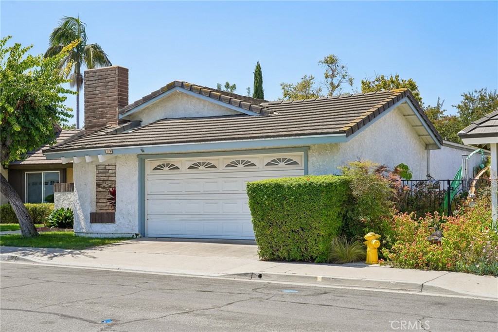 19 Woodrush Property Photo 1