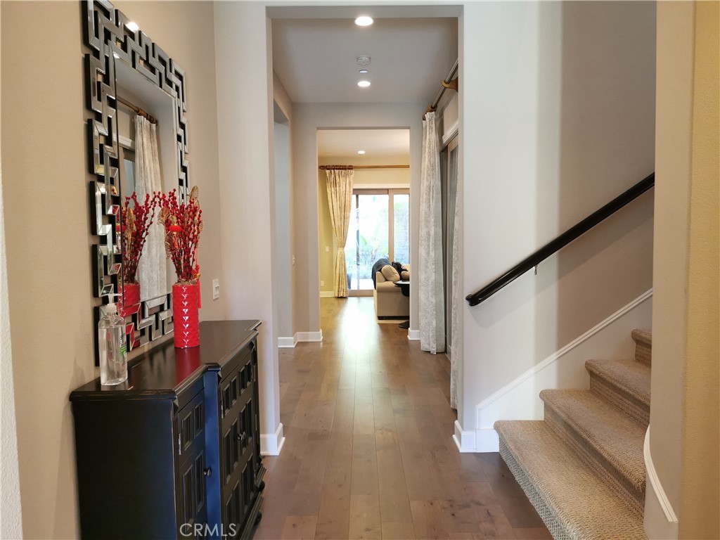 16 Branding Iron Property Photo 2