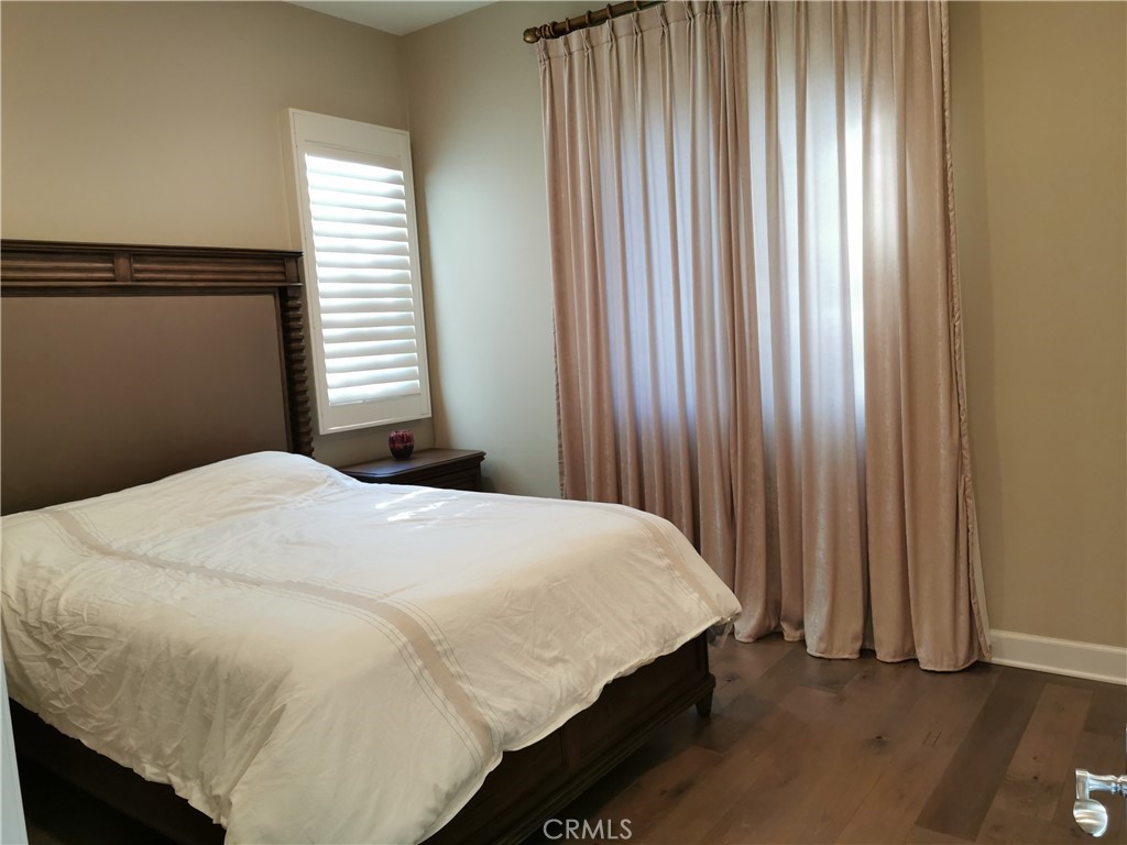 16 Branding Iron Property Photo 4