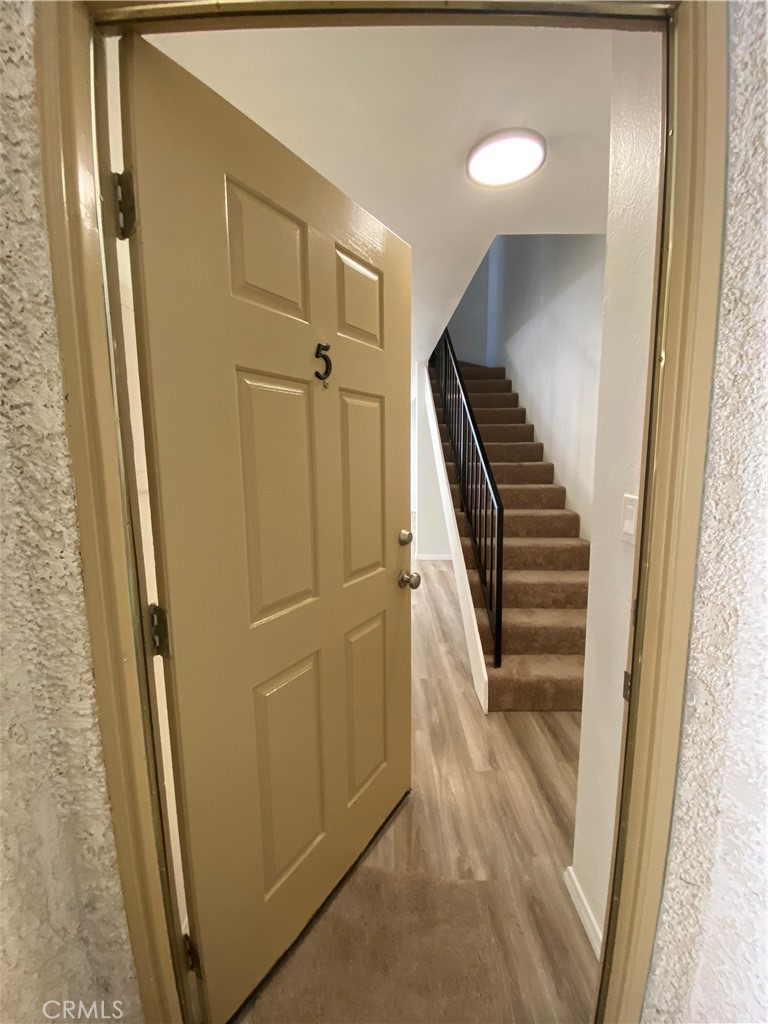 7651 Reseda Blv 5t Property Photo 1