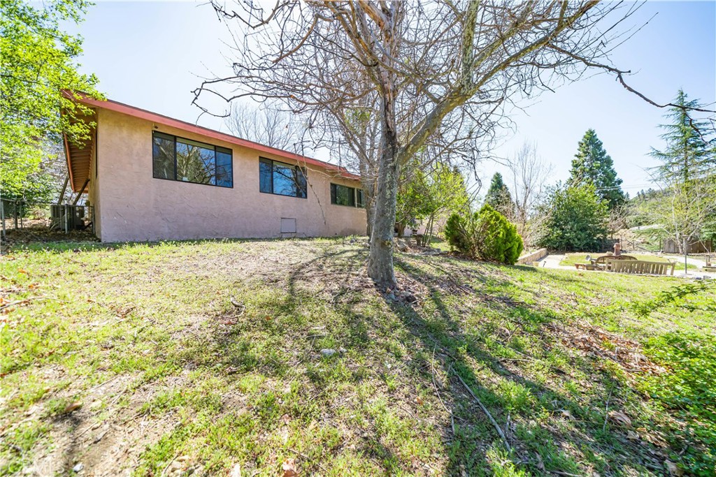 39285 Snowline Property Photo 28