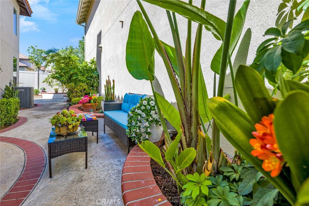 7 Via Encanto Property Photo 24