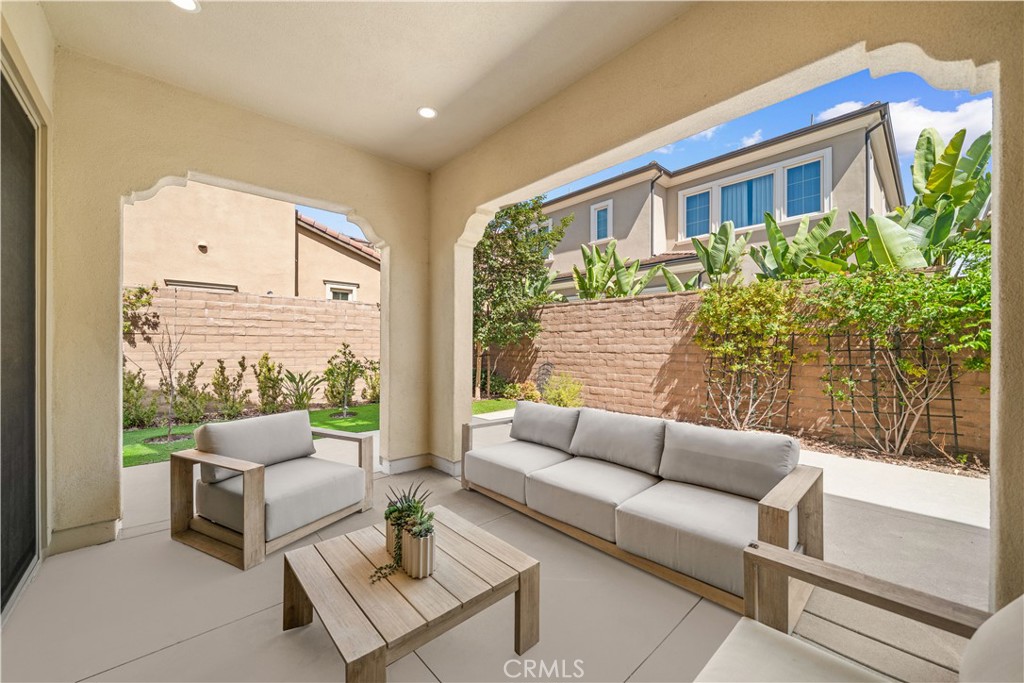 52 English Saddle Property Photo 18