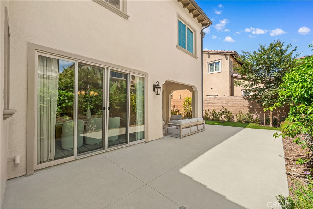 52 English Saddle Property Photo 21
