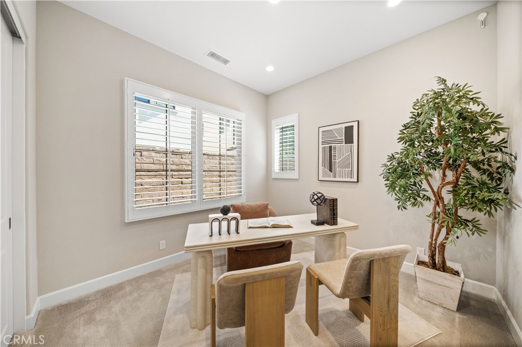 52 English Saddle Property Photo 30