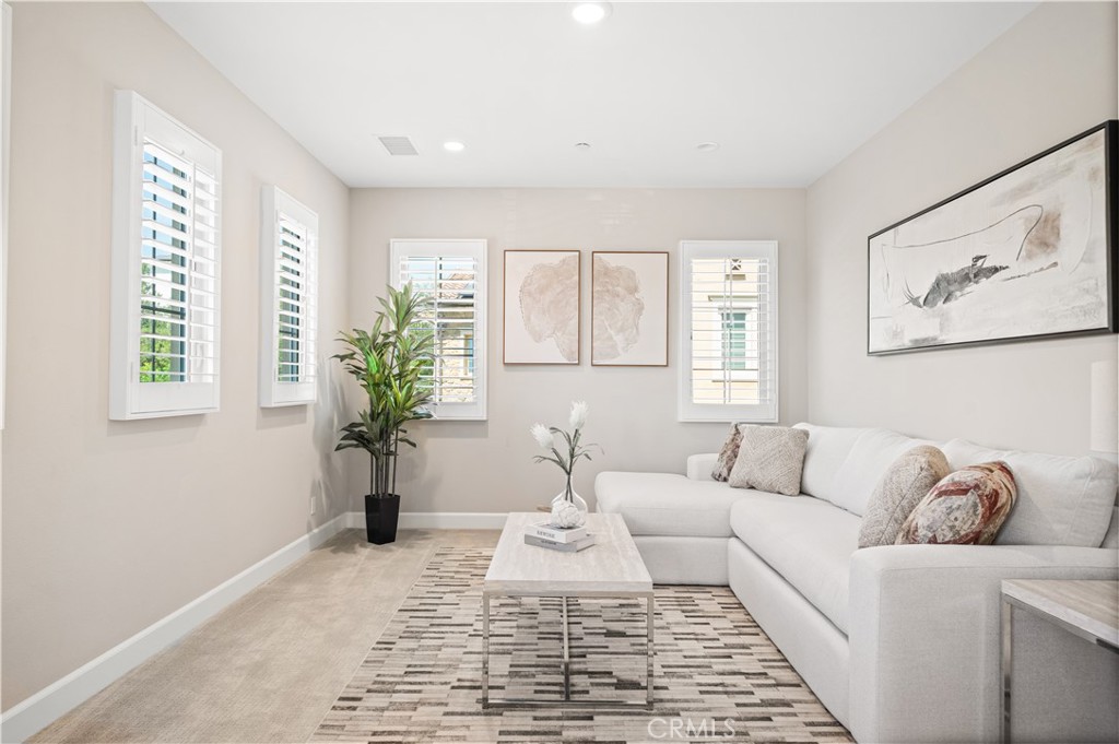 52 English Saddle Property Photo 37