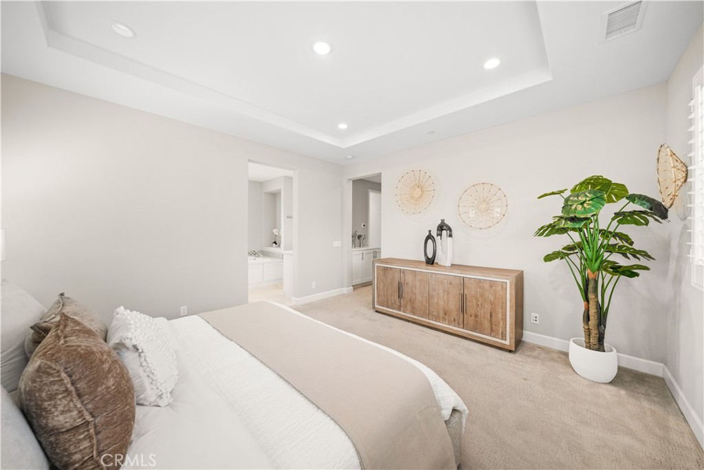 52 English Saddle Property Photo 52