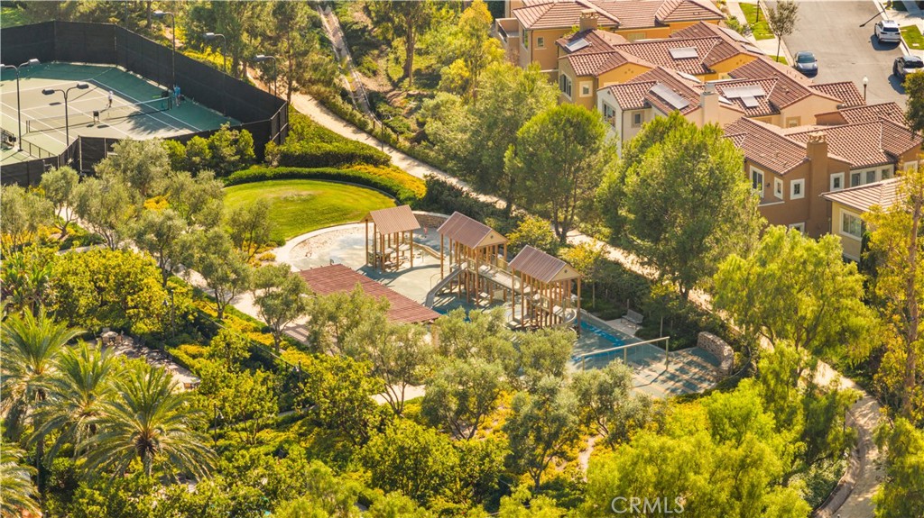 52 English Saddle Property Photo 68