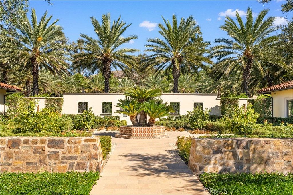 52 English Saddle Property Photo 75