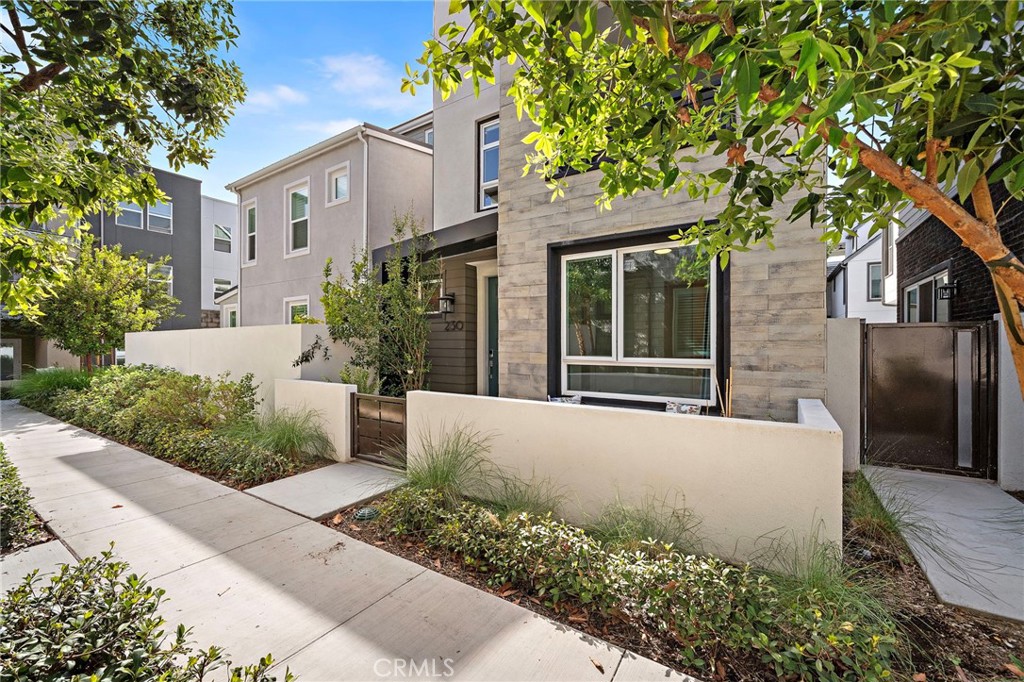 230 Abacus Property Photo 3