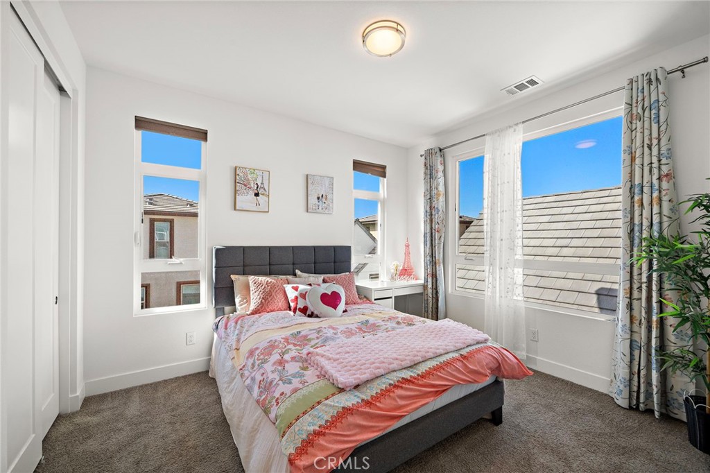 230 Abacus Property Photo 31