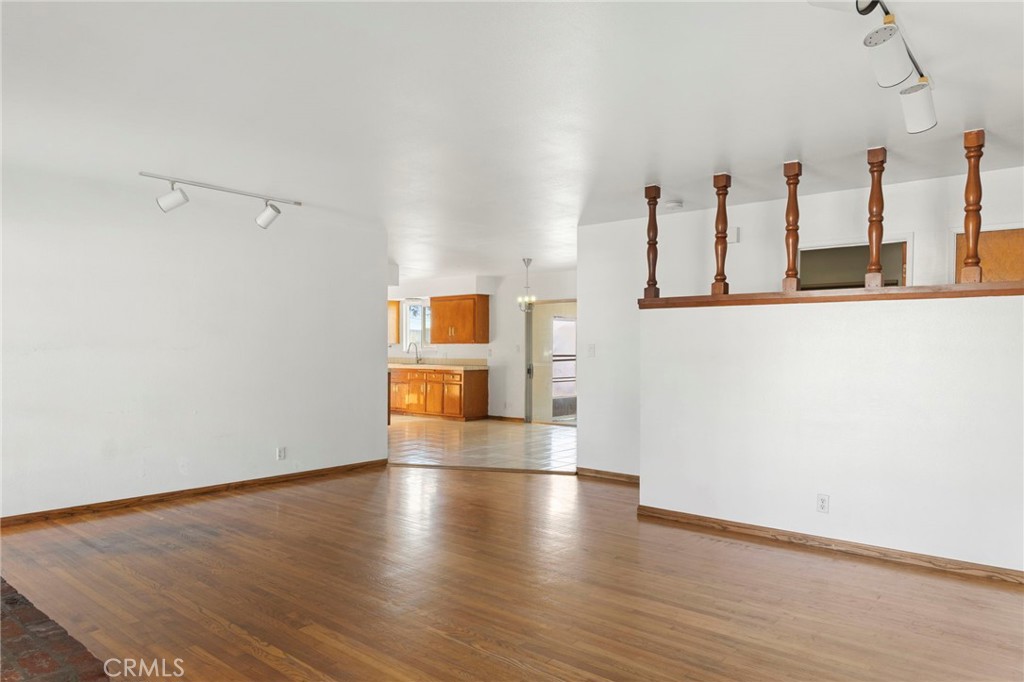16451 Rhone Property Photo 3