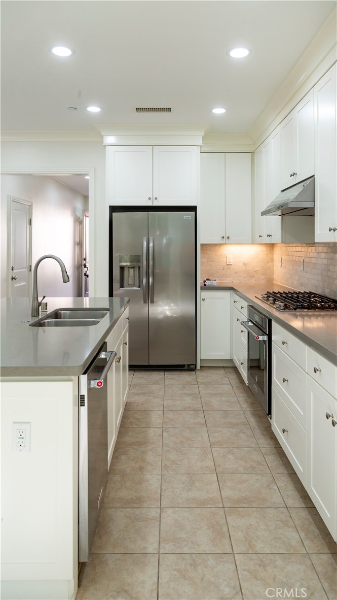 188 Crescent Moon Property Photo 9