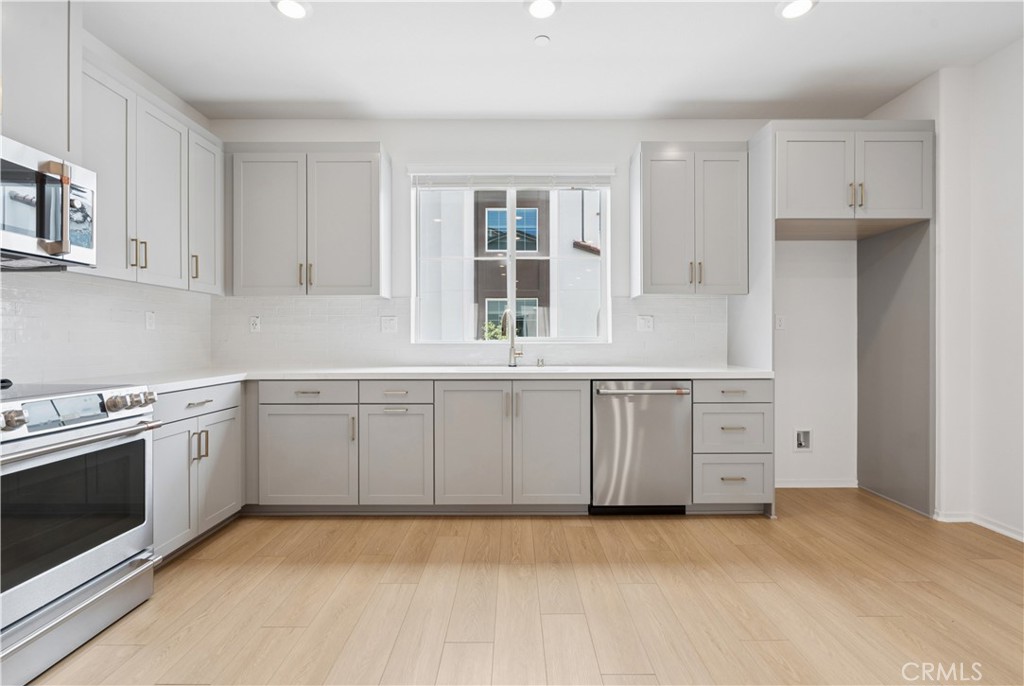16112 Currant Lane Property Photo 3