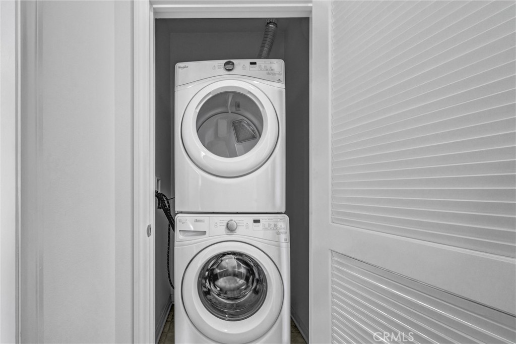 125 Neptune Property Photo 20