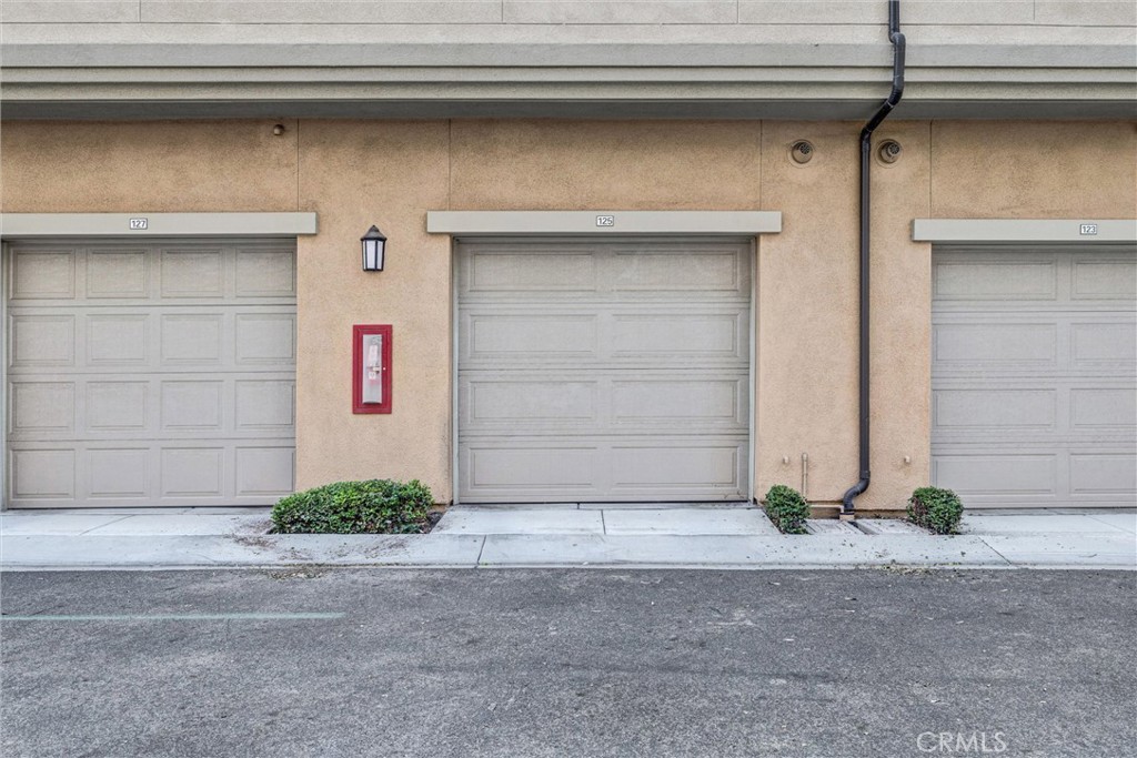 125 Neptune Property Photo 29